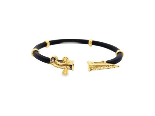 18K Yellow Gold and Leather Bracelet with Engraved Dagger Design